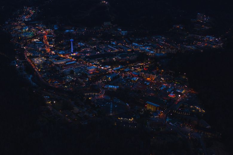 5 Cool Places to Experience Gatlinburg Nightlife